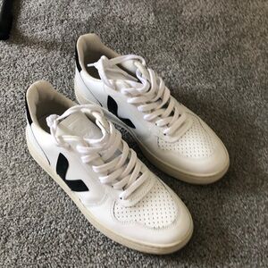 Veja Sneakers. EU 38